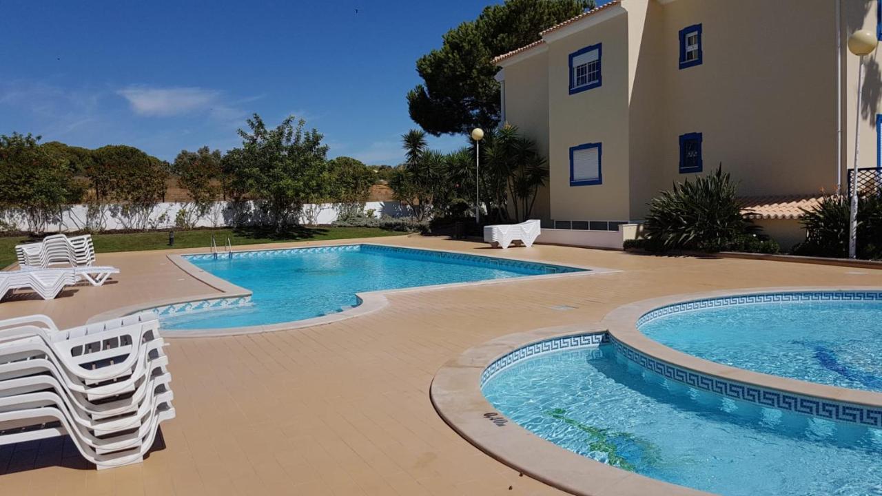 Alfeli-Ap Apartman Olhos de Agua  Kültér fotó